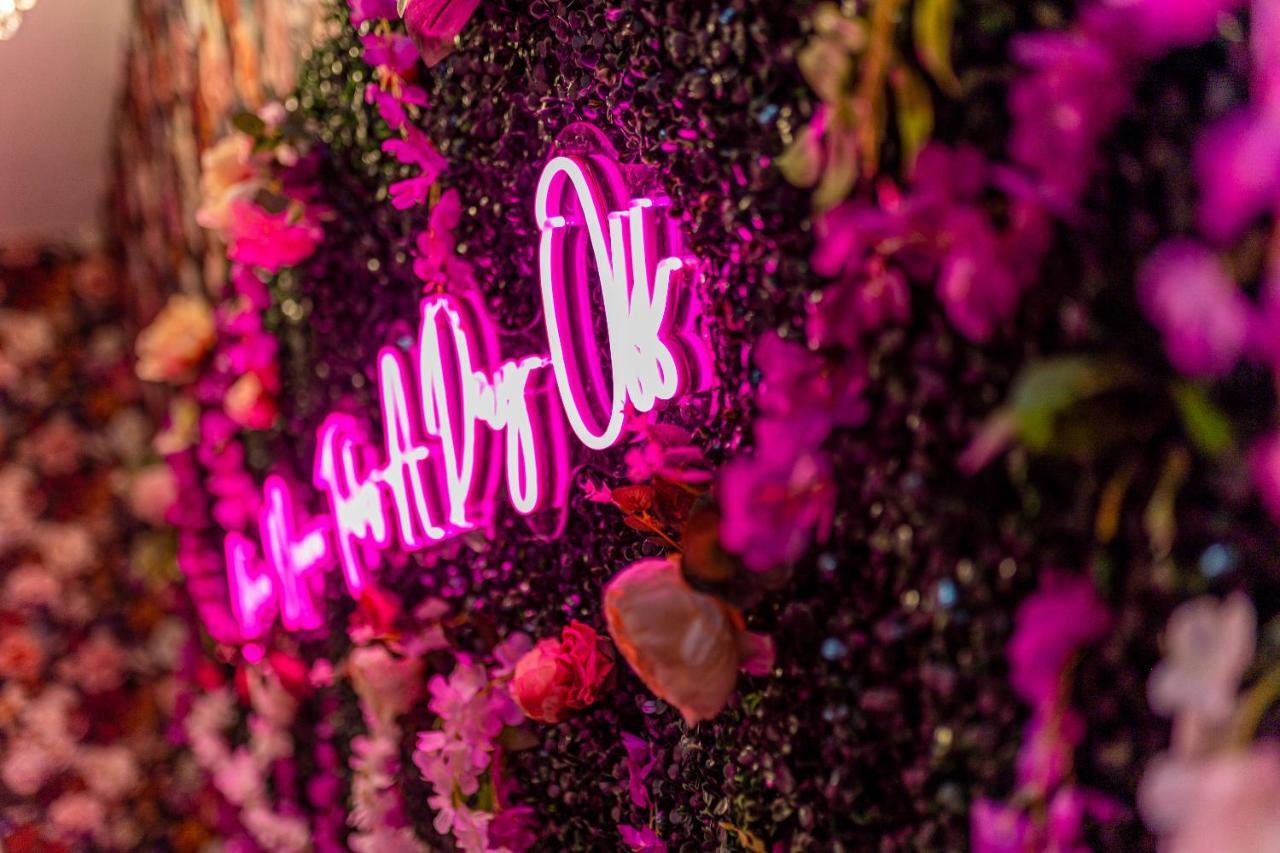 Charles Alexander Short Stay - Botanical House クリーブリーズ エクステリア 写真